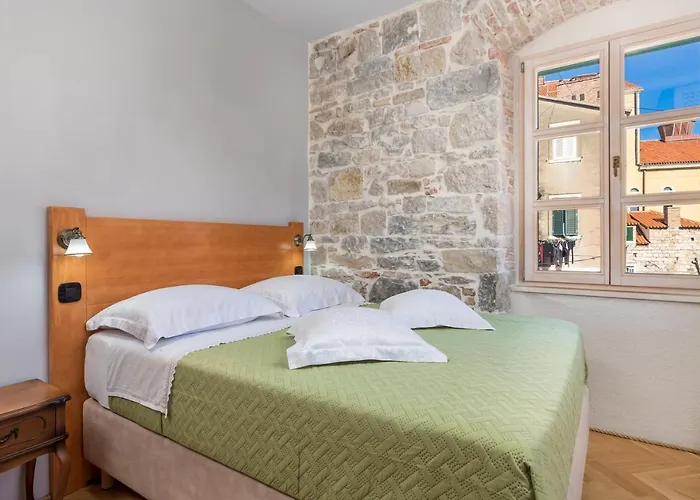 Captain'S Guest House