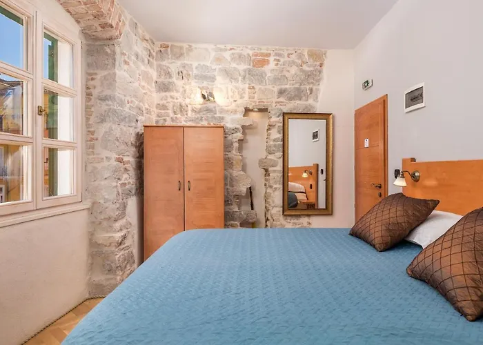 Captain'S Guest House