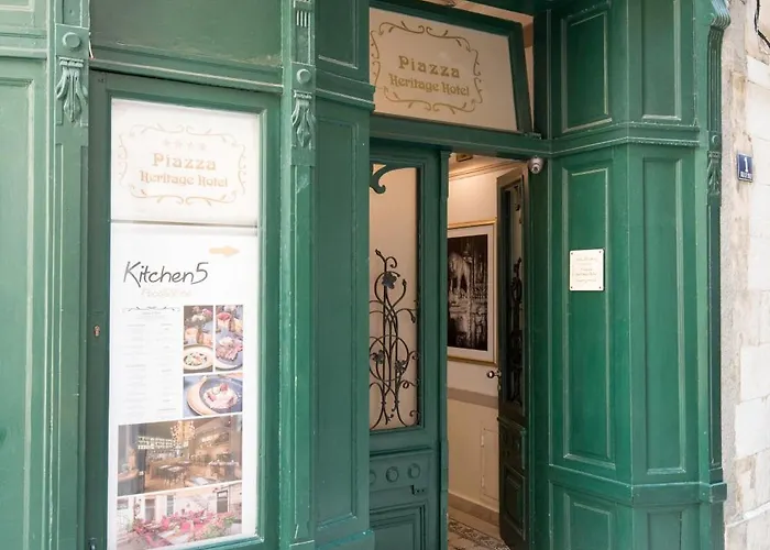 Central Square Heritage Hotel